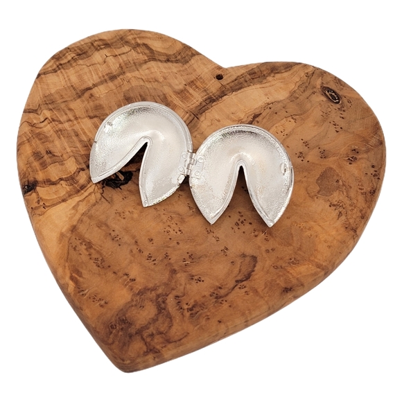 Vintage Silver Plated Fortune Cookie Trinket Box Keepsake - Picture 6 of 7